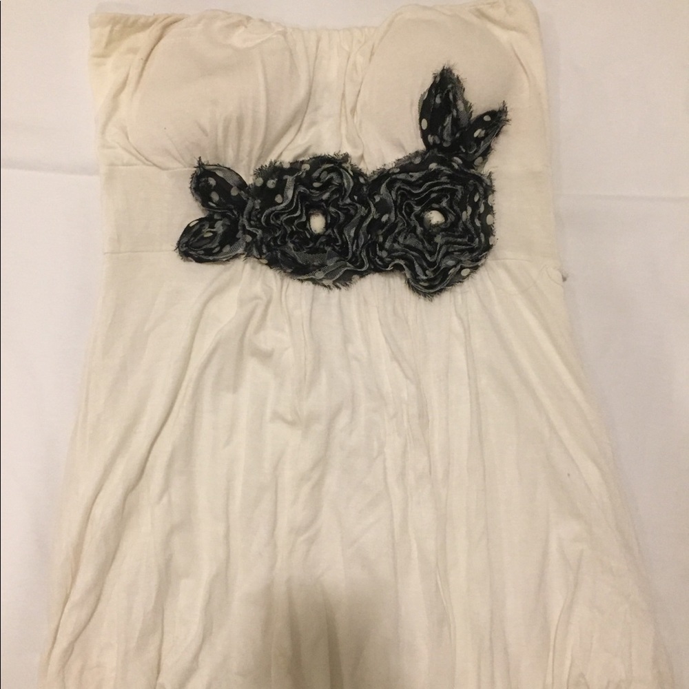 Strapless top​